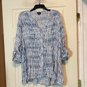 Jones New York Blue and White Button Down Top Size 2X